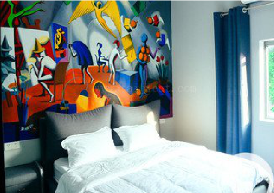 富平对于酒店的墙体彩绘而言更注重哪些方面？